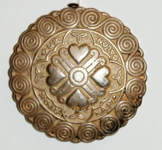 peron-broche.jpg